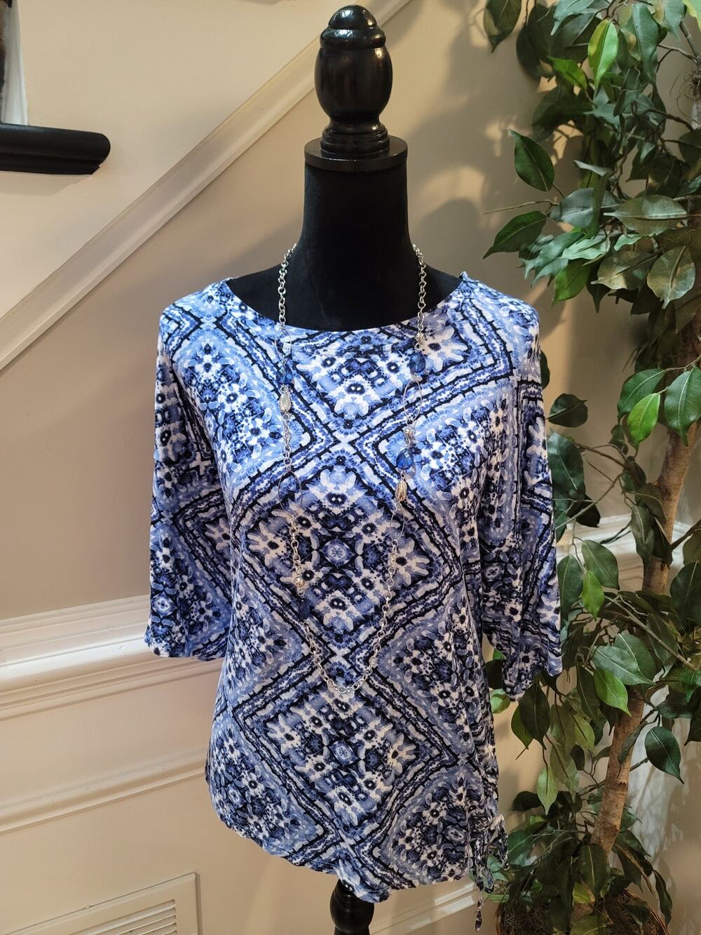 Counterparts Blouse Top Women's SZ XL Blue Ikat Drawstring Side Slit Boat Neck